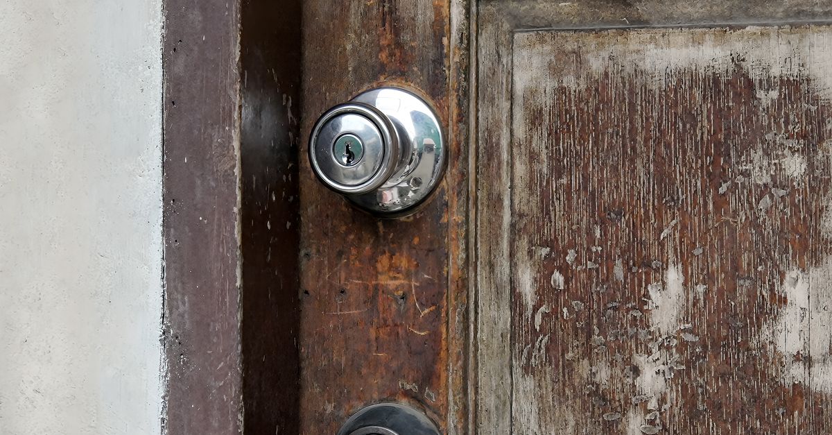 Locked Out of Your Huntington Beach House? Do This First — Huntington Beach Locksmith